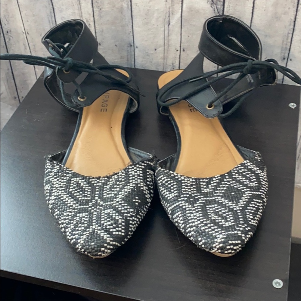 Rampage Connor Lace Up d'Orsay Flats Geometric Black and White Size 9.5